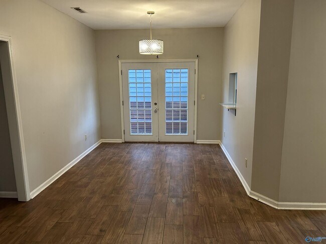 Building Photo - 105 Browns Ridge Ln