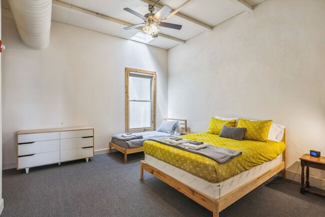 Building Photo - 2078 W 25th St