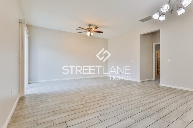 Building Photo - Charming 4 bedroom home in Phoenix!