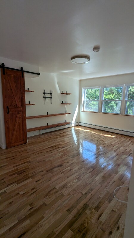 Building Photo - 4906 N Hermitage Ave
