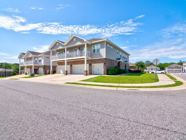 Building Photo - 6604 -B Spaniel Dr