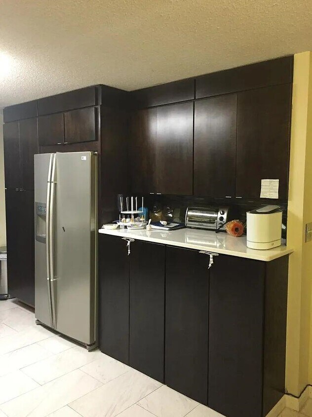1035 Harmon Cove Tower Unit 1035, Secaucus, NJ 07094 Condo for Rent
