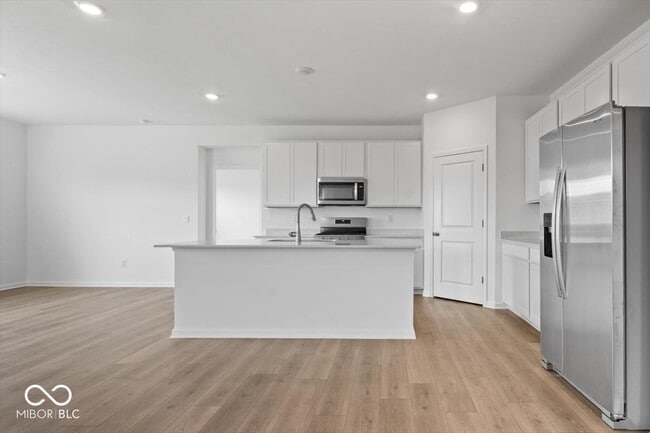 Building Photo - 2285 Pne Vly Dr