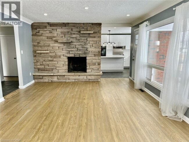 Building Photo - 312 Grantham Ave