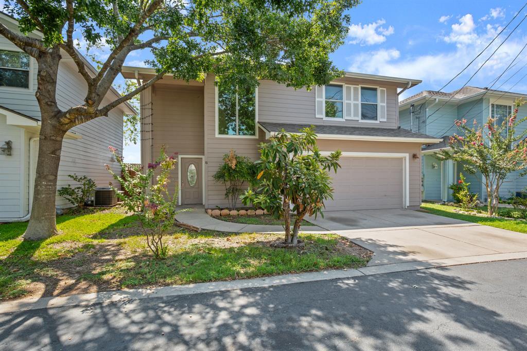 Foto principal - 7312 E Ben White Blvd