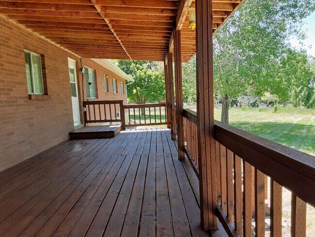 Building Photo - 10295 UT-165