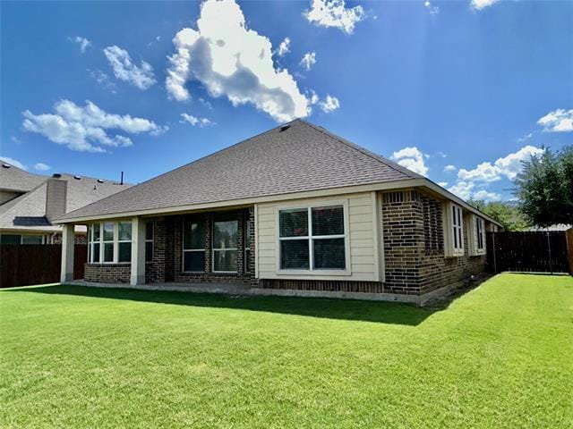 Foto del edificio - 511 Carnation Ln