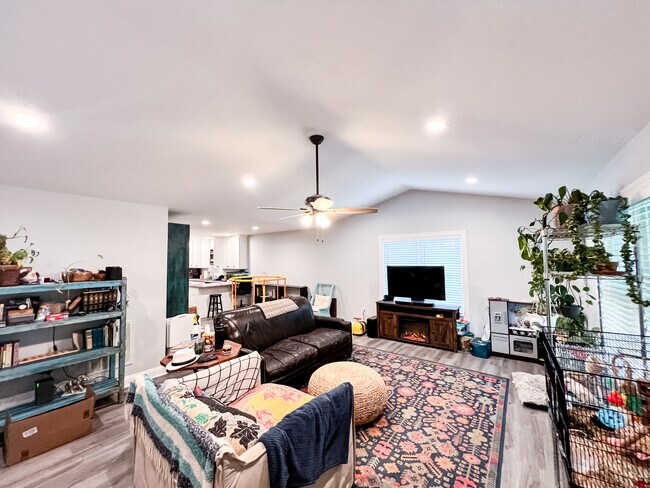 Sala de estar - 12 Hokie Ln