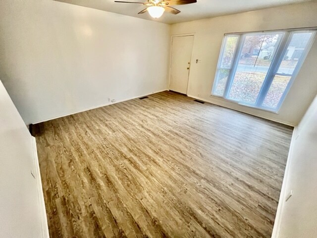 Foto del edificio - 412 W Buena Vista Rd