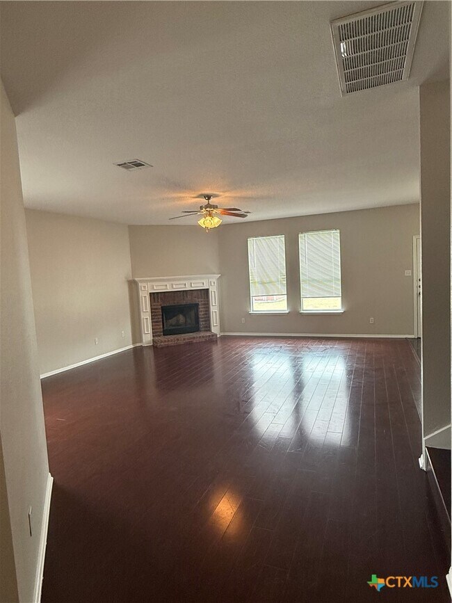 Building Photo - 502 Constellation Dr