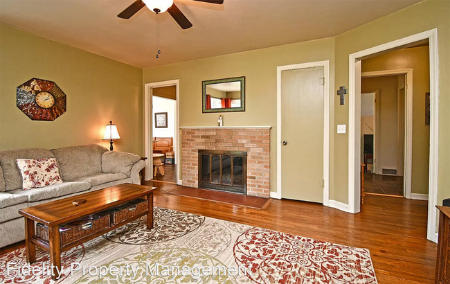 Building Photo - 1 br, 1 bath House - 1558 S. Rogers