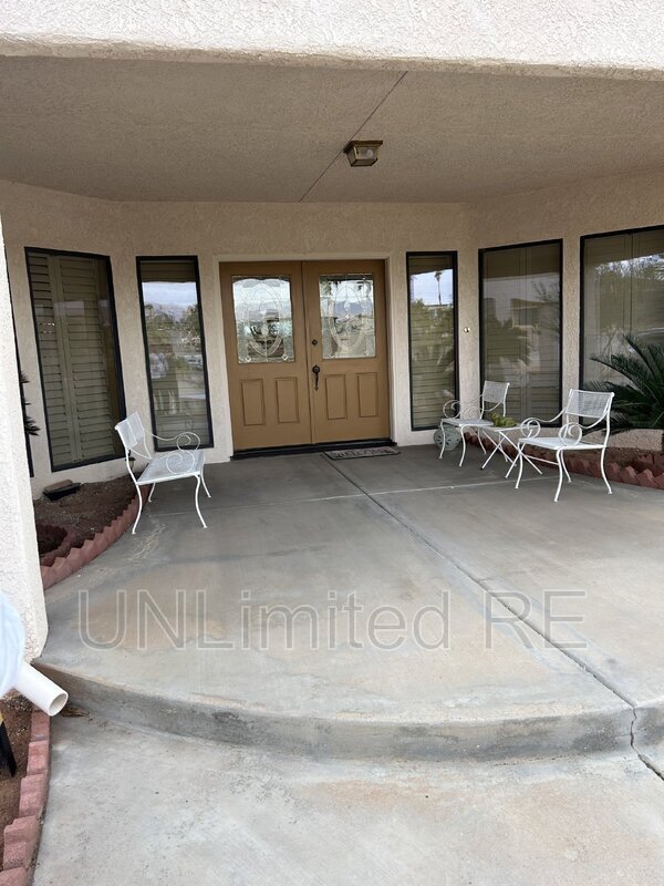 Foto del edificio - 1950 Palmer Dr