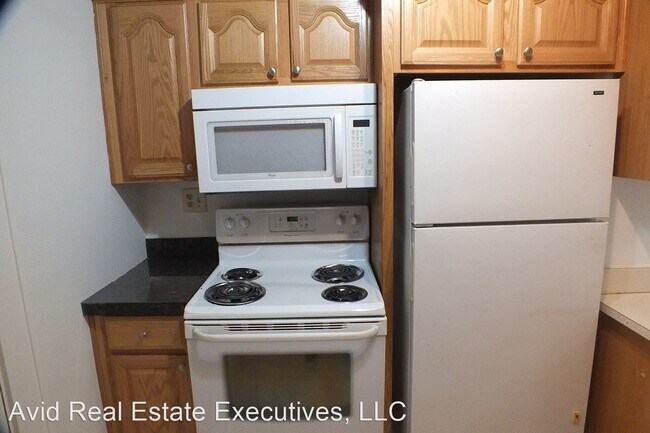 Building Photo - 1 br, 1 bath House - 6835 NE Glisan St