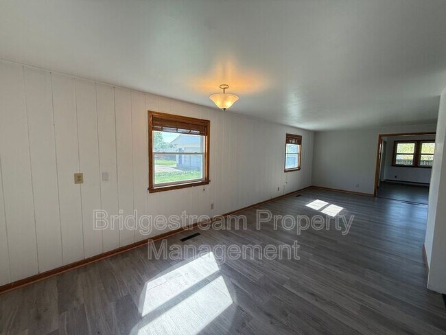 Foto del edificio - 54 Benzell Dr