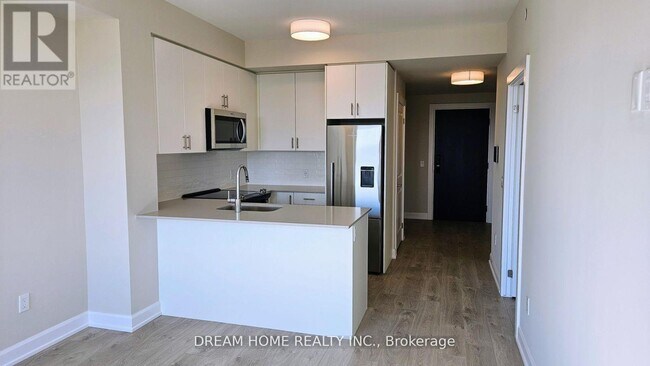 Building Photo - 3220 William Coltson Ave