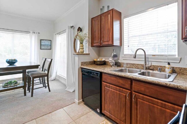 Foto del edificio - Open, Light, Inviting