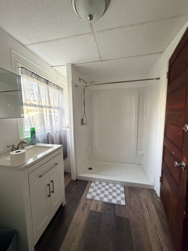 Building Photo - 337 W Orange St