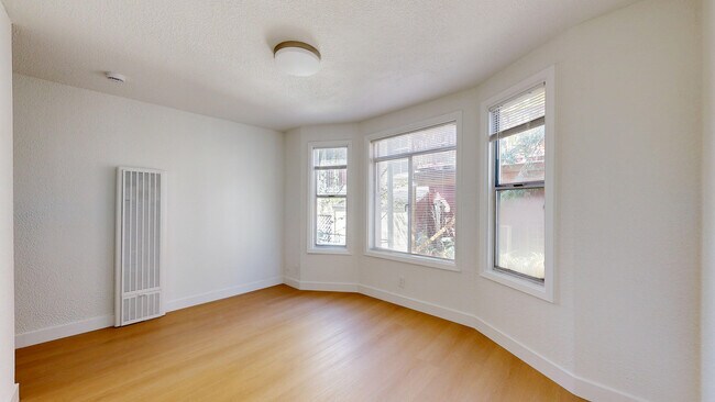 Building Photo - 1715 Webster St