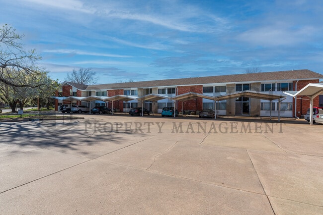 Building Photo - 1201 W River Blvd