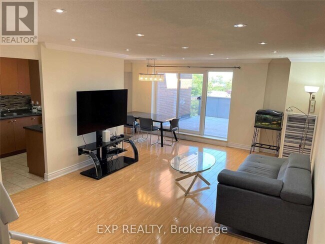 Building Photo - 3025-3025 The Credit Woodlands