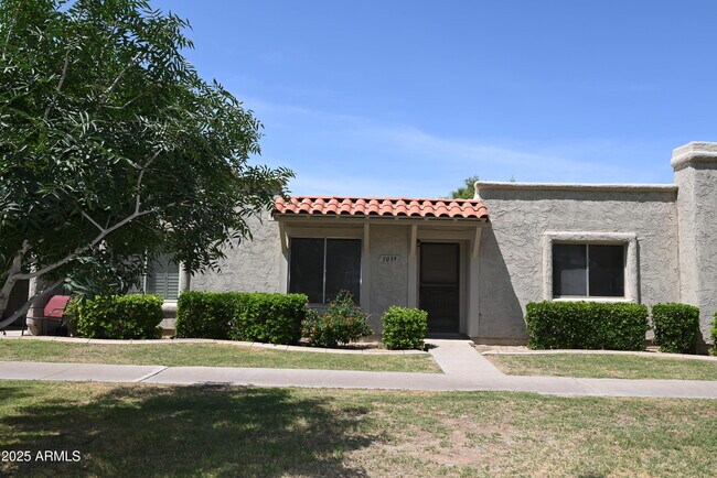 Foto del edificio - 5039 N 81st St