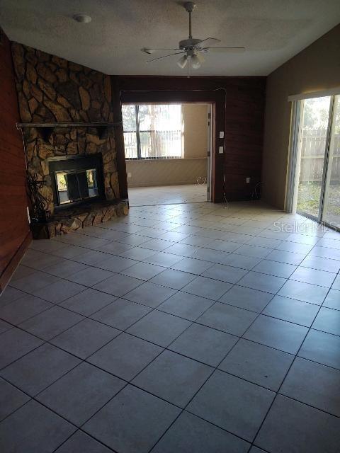 Building Photo - 4645 Fenton Way