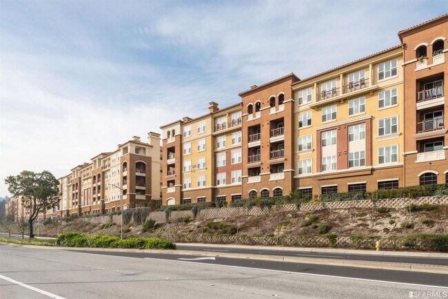 Foto del edificio - 2200 Gellert Blvd