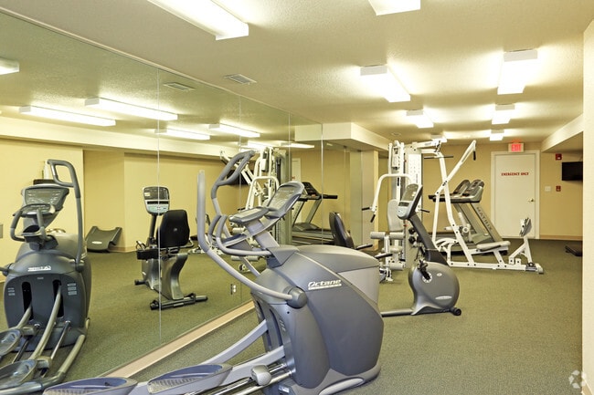 Fitness Center - Polo Club