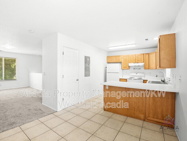 Building Photo - 1112 W 650 N St
