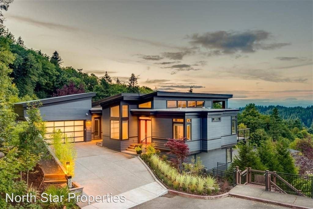 5 br, 4 bath House - 306 NW Skyline Lane - 5 br, 4 bath House - 306 NW  Skyline Lane