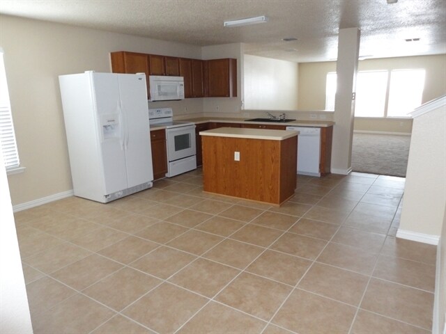 Foto del edificio - 4405 Statesman Ln