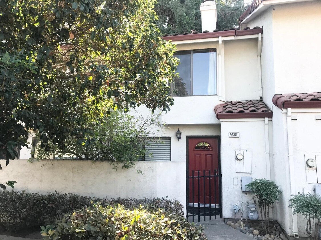 Primary Photo - 36351 Fremont Blvd
