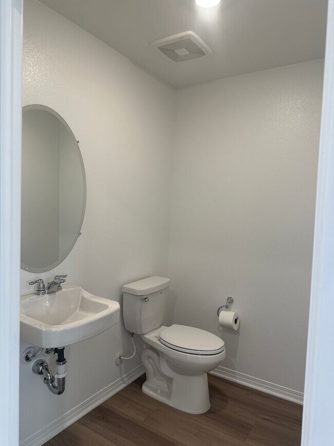 Foto del edificio - 3 Bedroom 2.5 Bath New build home in Highgrove!