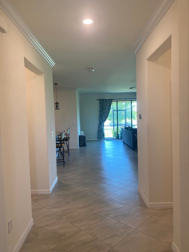 Building Photo - 14215 Vindel Cir