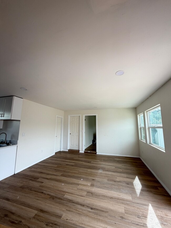 Sala de estar - 442 D St