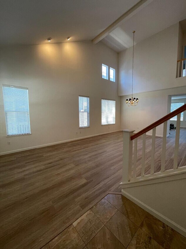 Foto principal - 1065 Rockport Ave