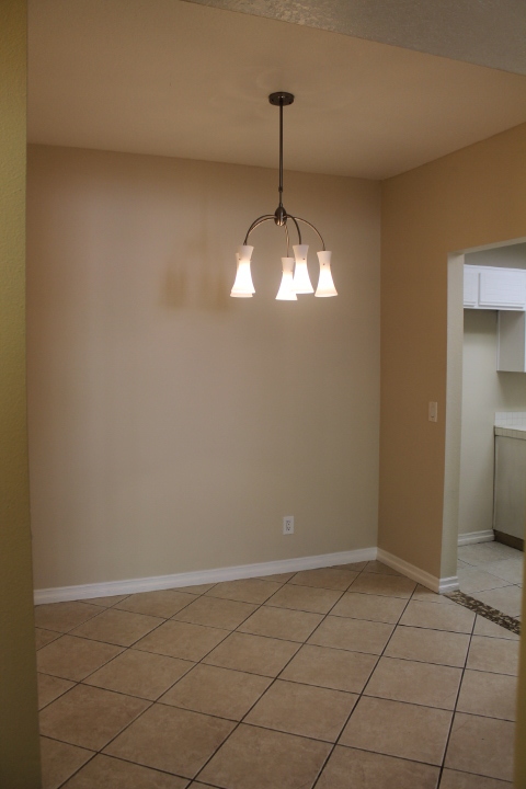 Building Photo - 24103 Del Monte Dr