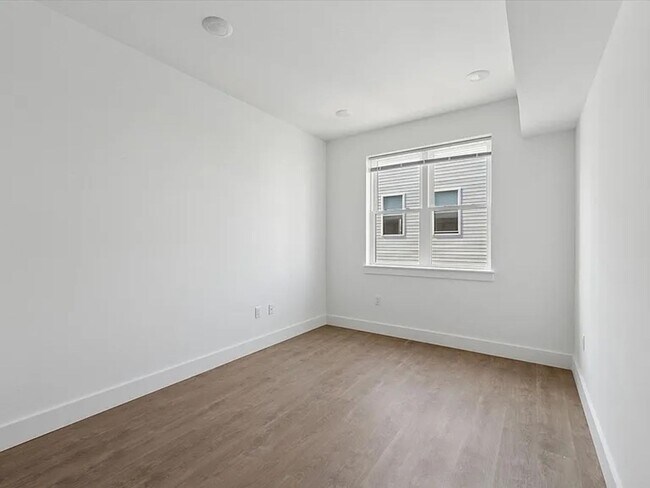 Foto del edificio - 2522 N Front St