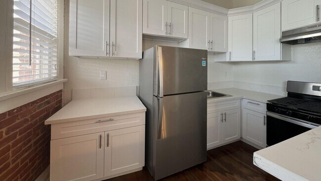 Foto del interior - Leeward Apts...New York Style..Gorgeous Newly Remodeled!