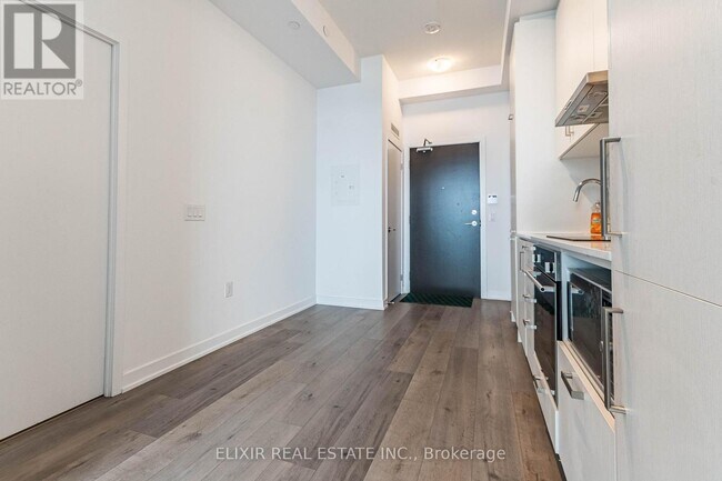 Photo du bâtiment - 60 Honeycrisp Cres