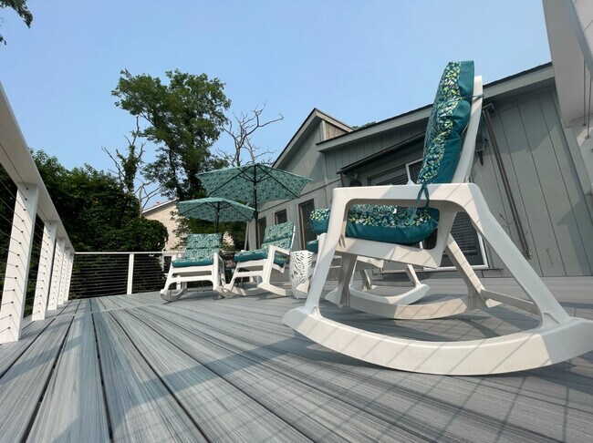 Foto del edificio - 930 Sound Shore Rd