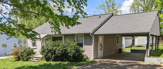 Front of house - 208 Hickory St