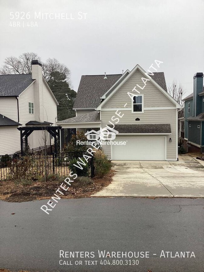 Building Photo - Lovely Home in Flowery Branch