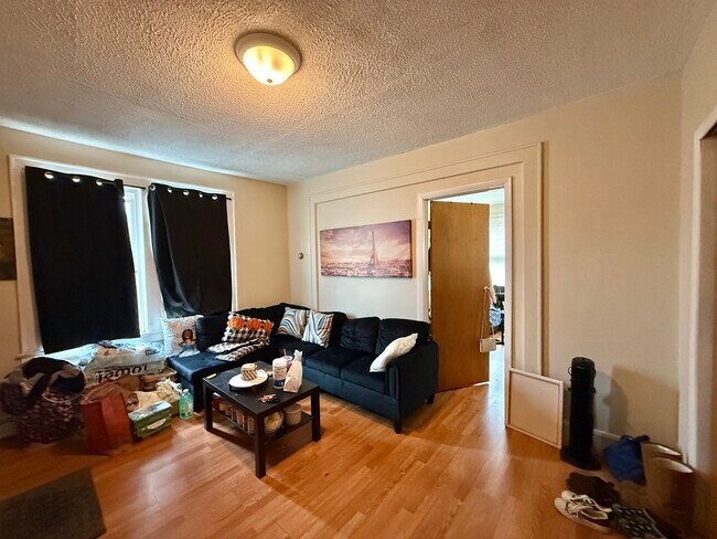 Foto del edificio - 167 Davis Ave
