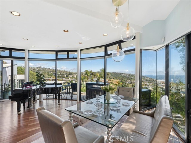 Foto del edificio - 1445 Bounty Way