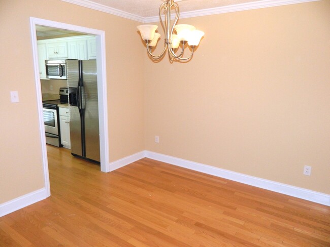 Foto del edificio - Townhome for Rent - 905 Bryans Way Groveto...