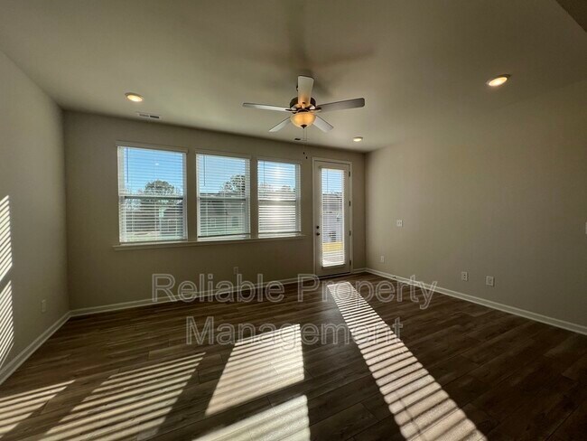 Building Photo - 159 Lennei Ln