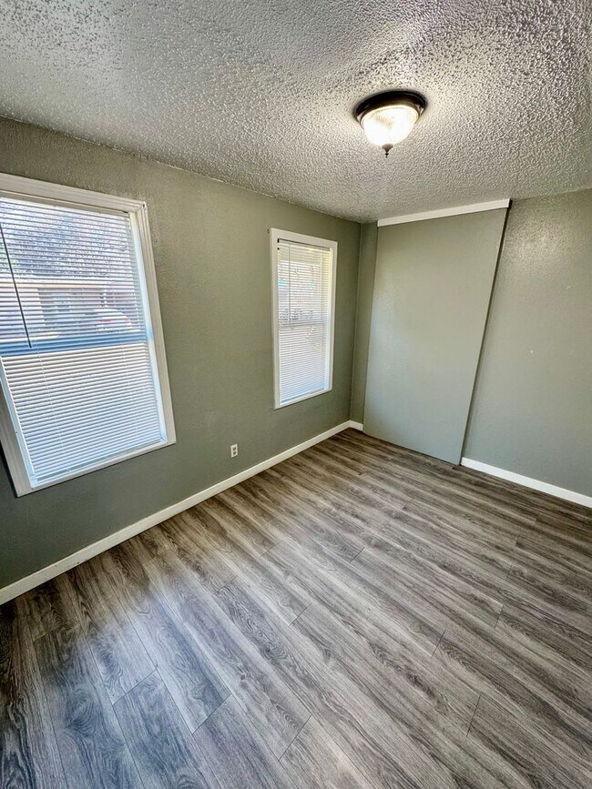 Foto del edificio - 1503 Clover St