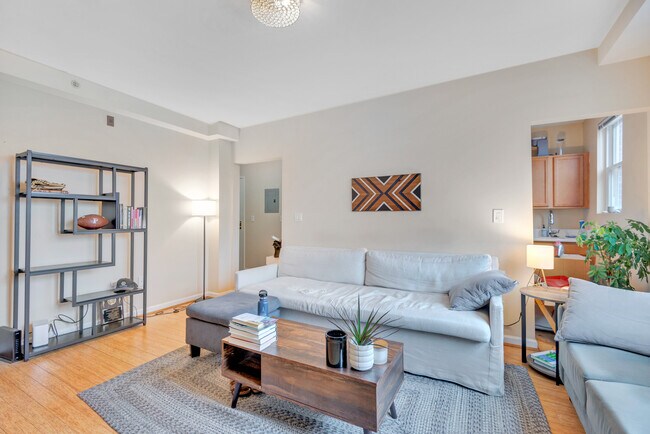 Foto del edificio - 1458 Columbia Rd NW