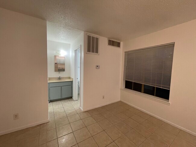 Foto del edificio - 3118 San Jacinto St